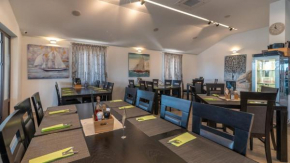 Apartments & Rooms Buble